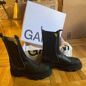 Ganni Black Mid Chelsea Boot